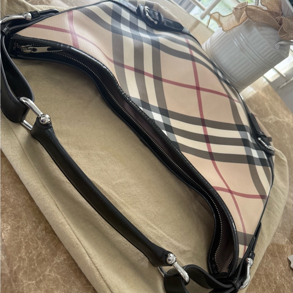 Burberry Checkered Shoulder Bag in Beige and Black - Picture 6 of 7